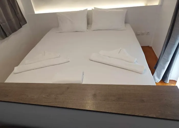 Petmeza F Apartamento Égio